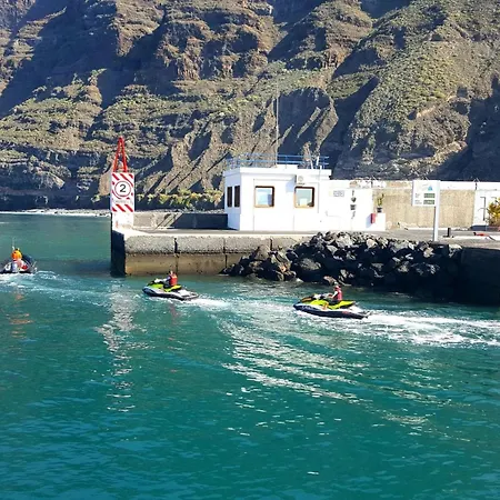 Mit Aussicht Auf Und Klippen By Interhome Acantilado de los Gigantes