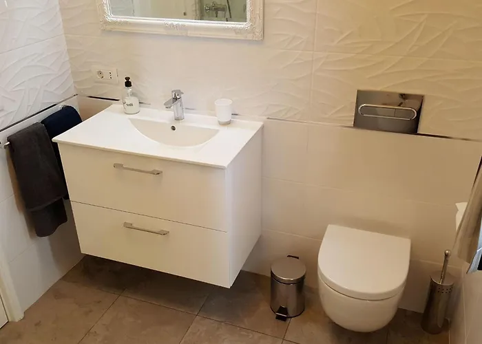 Mit Aussicht Auf Und Klippen By Interhome *