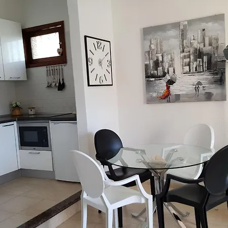 Mit Aussicht Auf Und Klippen By Interhome