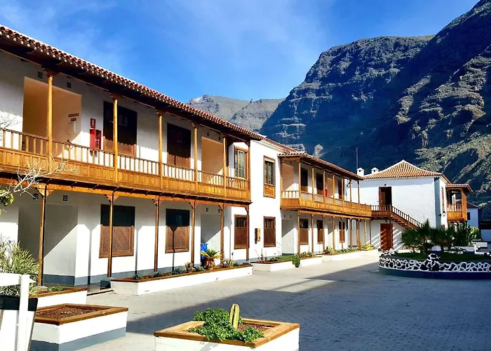 Mit Aussicht Auf Und Klippen By Interhome