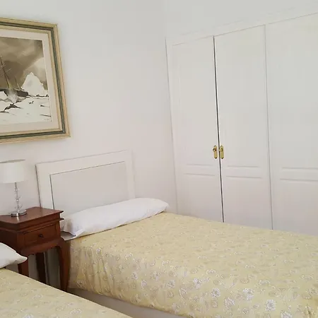 דירה Mit Aussicht Auf Und Klippen By Interhome *