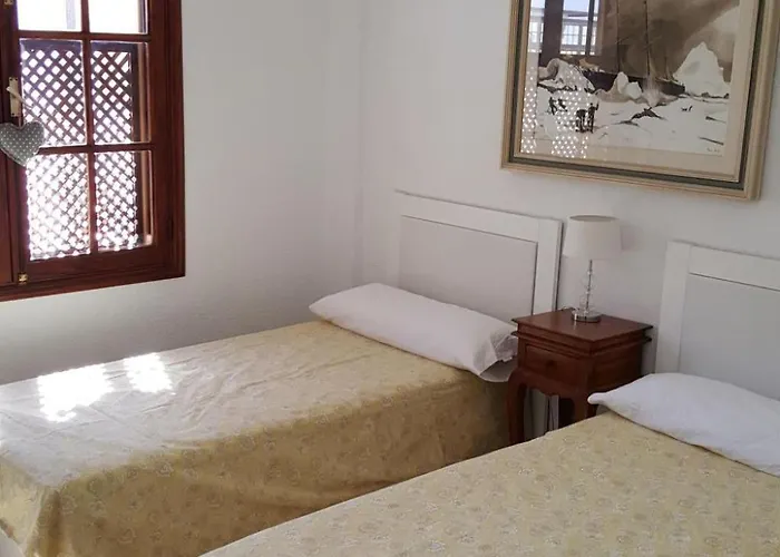 شقة Mit Aussicht Auf Und Klippen By Interhome *