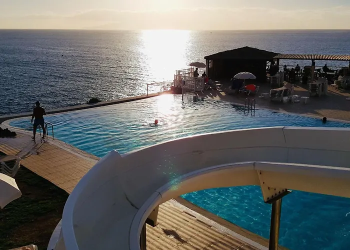 Mit Aussicht Auf Und Klippen By Interhome شقة *